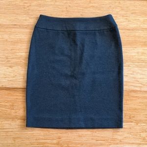 Halogen Herringbone Knit Pencil Skirt Gray Size 4
